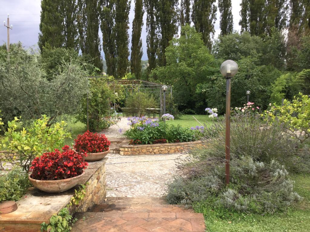 Borgo San Valentino Apart-hotel Arrone